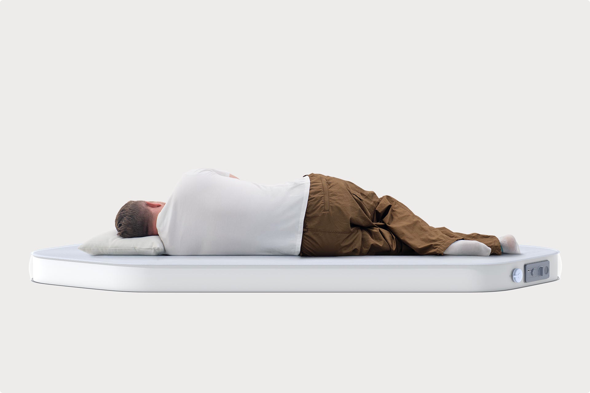 Cross-section of Havnby 4-inch foam mattress showing thick support.