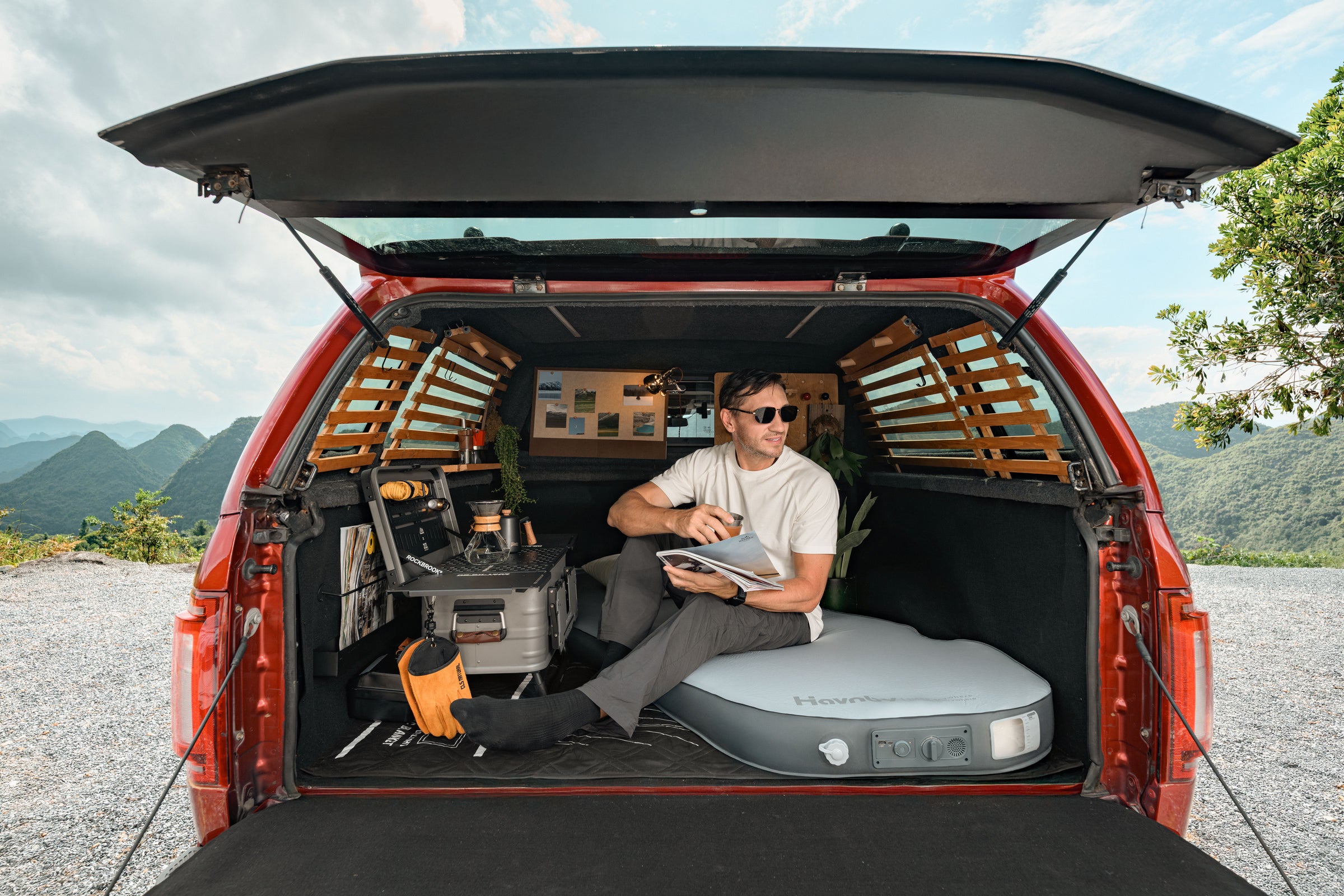 Air+Foam Pickup Truck Bed Diagonal Mattress