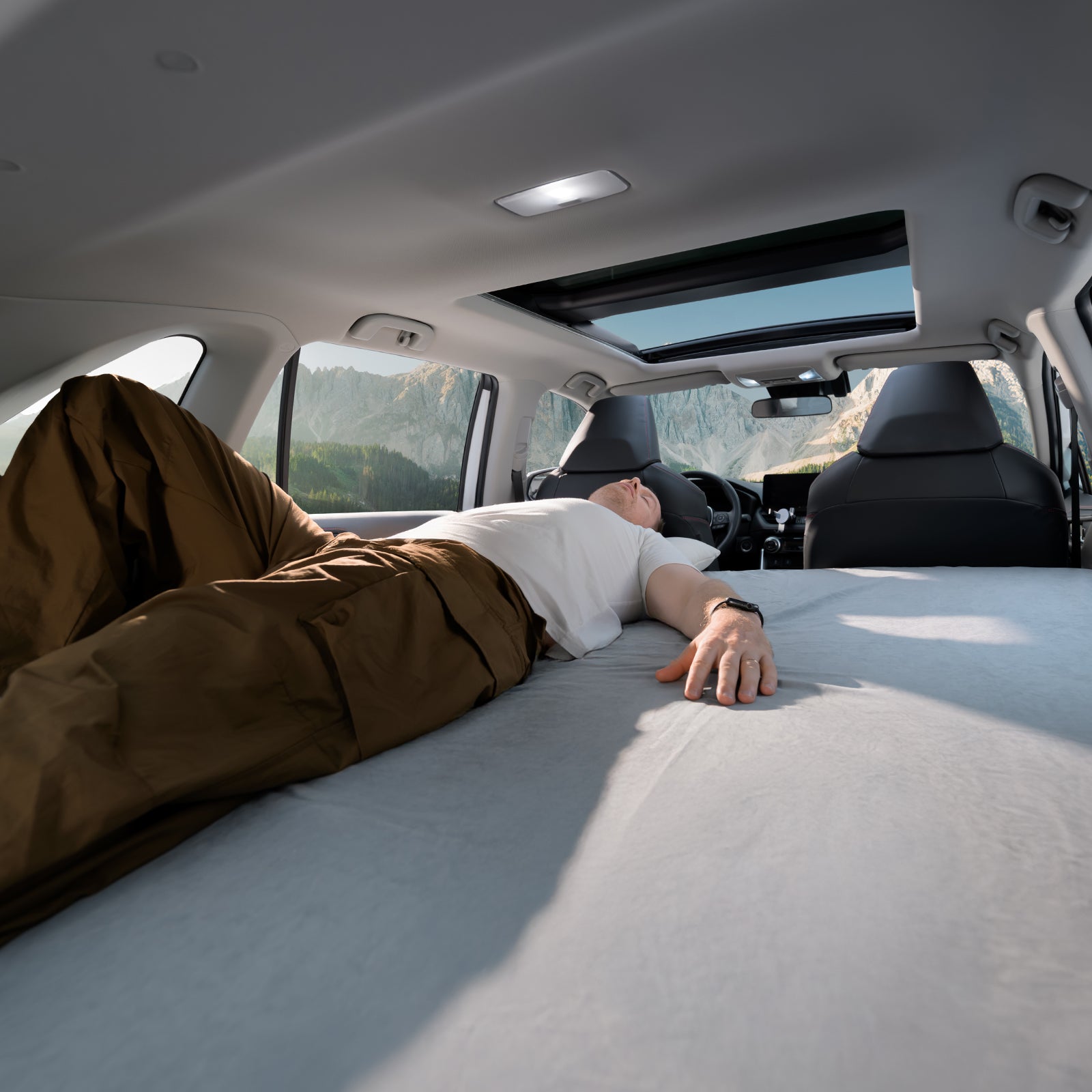 Toyota RAV4 -vaahtomuovipatja Pro 