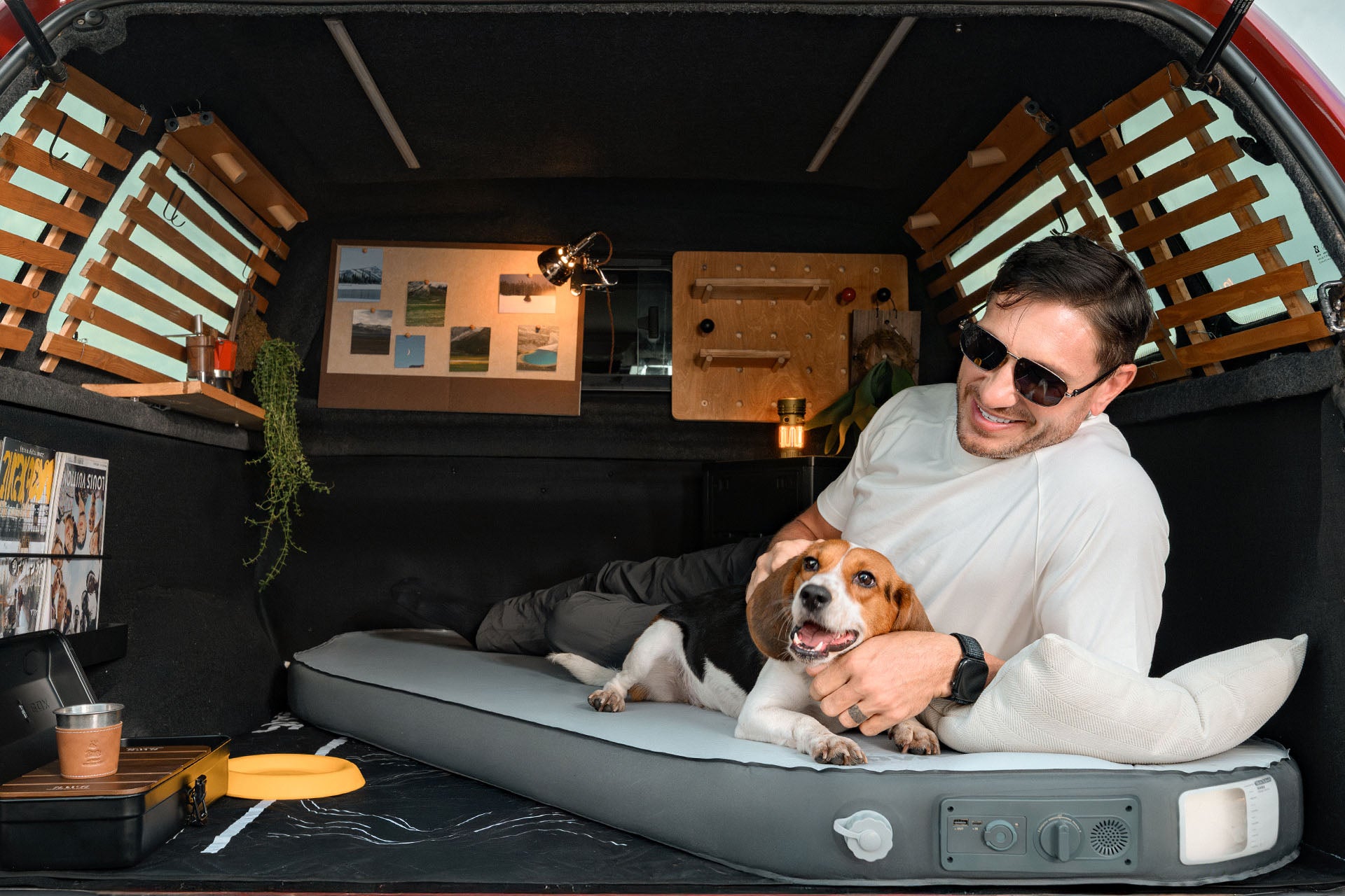Dog resting on Havnby mattress with durable waterproof cover.